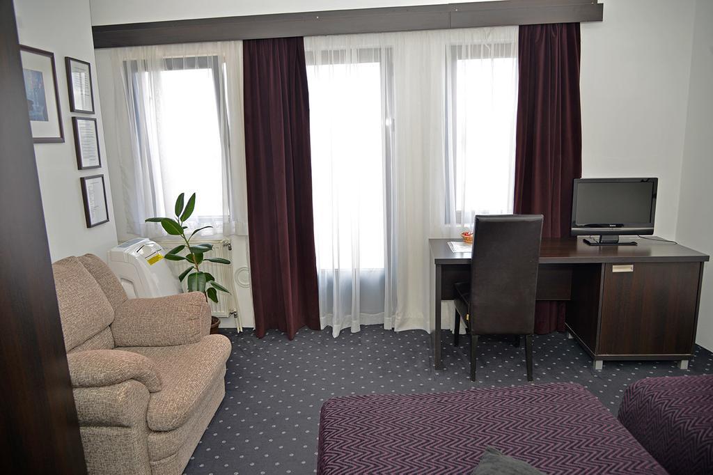 Guest House Amico Vranje Quarto foto